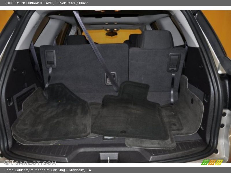 Silver Pearl / Black 2008 Saturn Outlook XE AWD