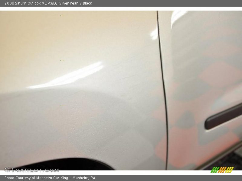 Silver Pearl / Black 2008 Saturn Outlook XE AWD
