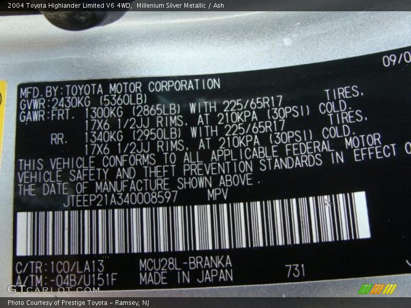 Millenium Silver Metallic / Ash 2004 Toyota Highlander Limited V6 4WD