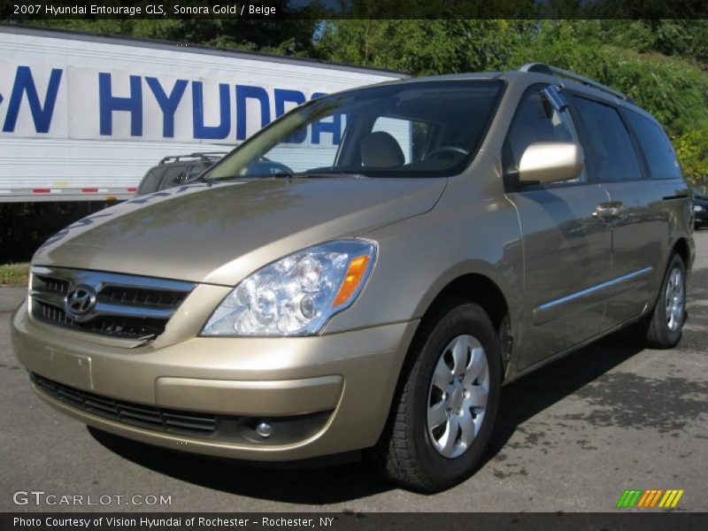 Sonora Gold / Beige 2007 Hyundai Entourage GLS