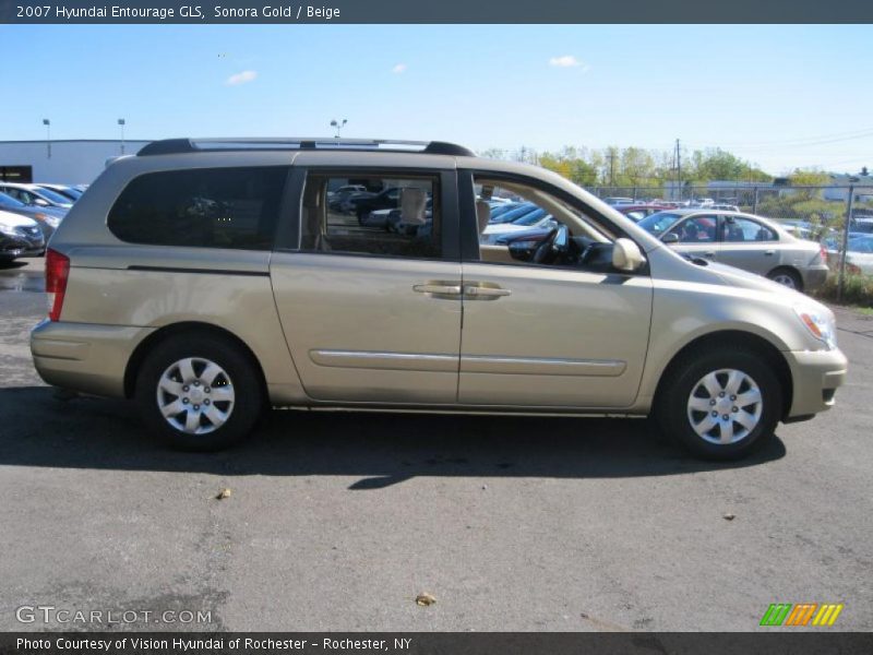 Sonora Gold / Beige 2007 Hyundai Entourage GLS