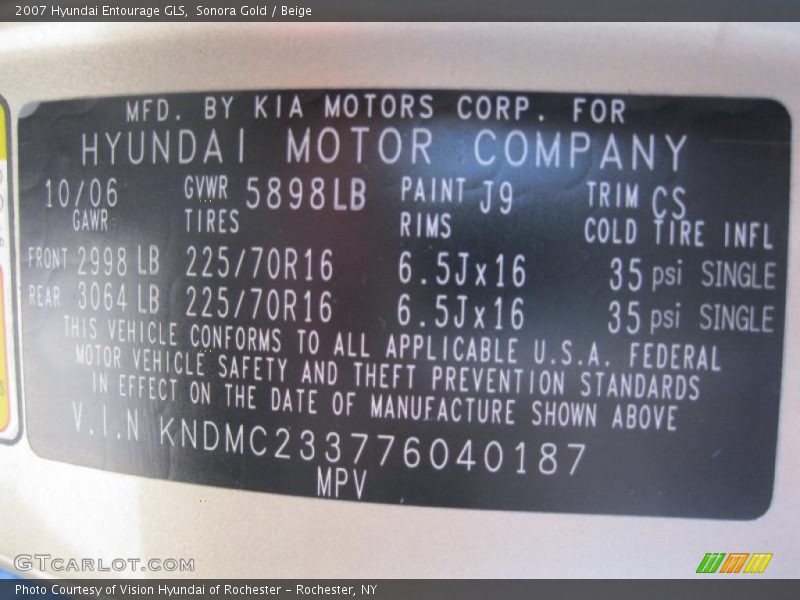 Sonora Gold / Beige 2007 Hyundai Entourage GLS