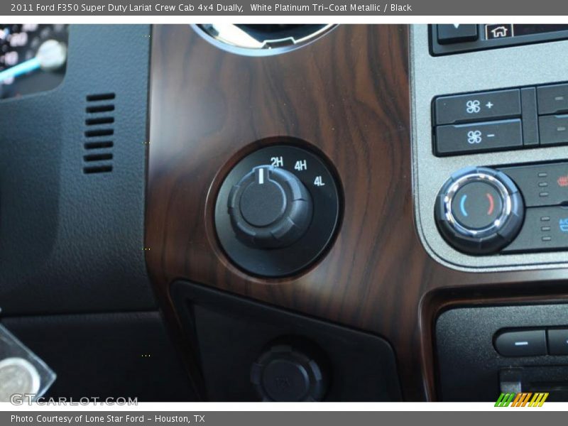White Platinum Tri-Coat Metallic / Black 2011 Ford F350 Super Duty Lariat Crew Cab 4x4 Dually