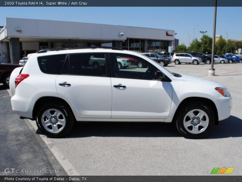 Super White / Ash Gray 2009 Toyota RAV4 I4