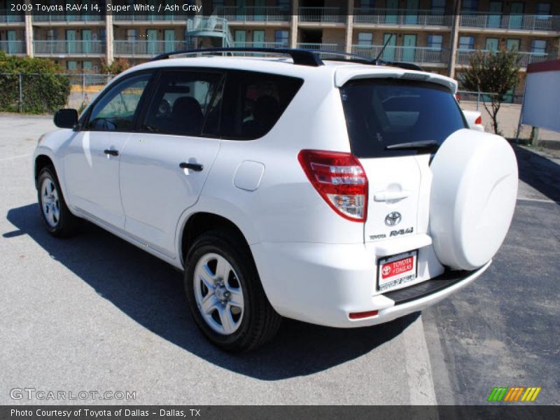 Super White / Ash Gray 2009 Toyota RAV4 I4