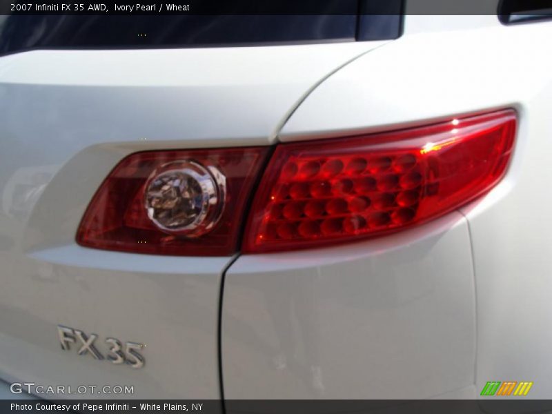 Ivory Pearl / Wheat 2007 Infiniti FX 35 AWD