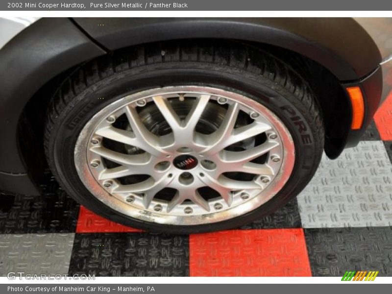 Pure Silver Metallic / Panther Black 2002 Mini Cooper Hardtop