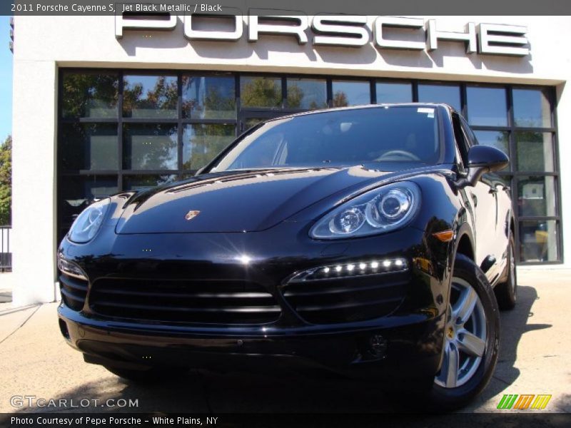 Jet Black Metallic / Black 2011 Porsche Cayenne S