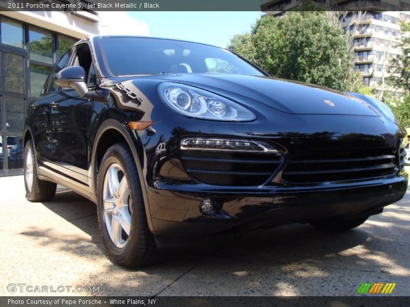 Jet Black Metallic / Black 2011 Porsche Cayenne S