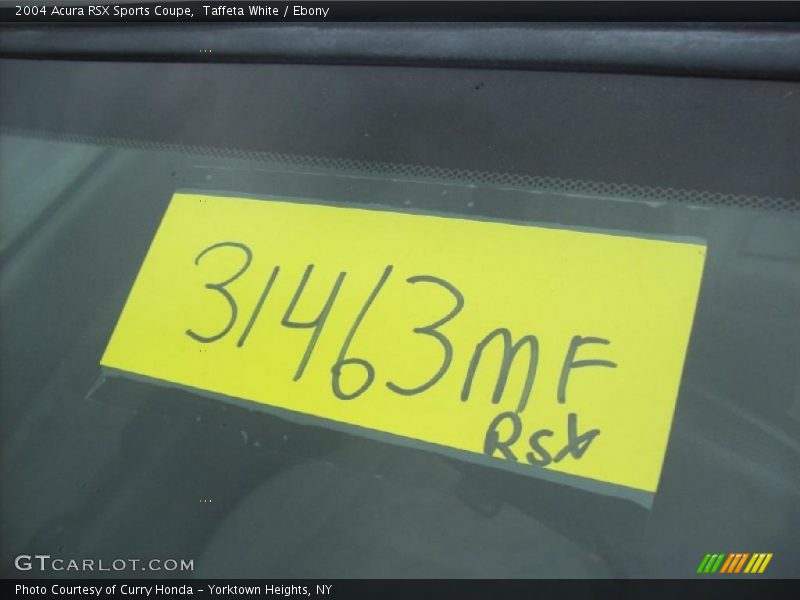 Taffeta White / Ebony 2004 Acura RSX Sports Coupe