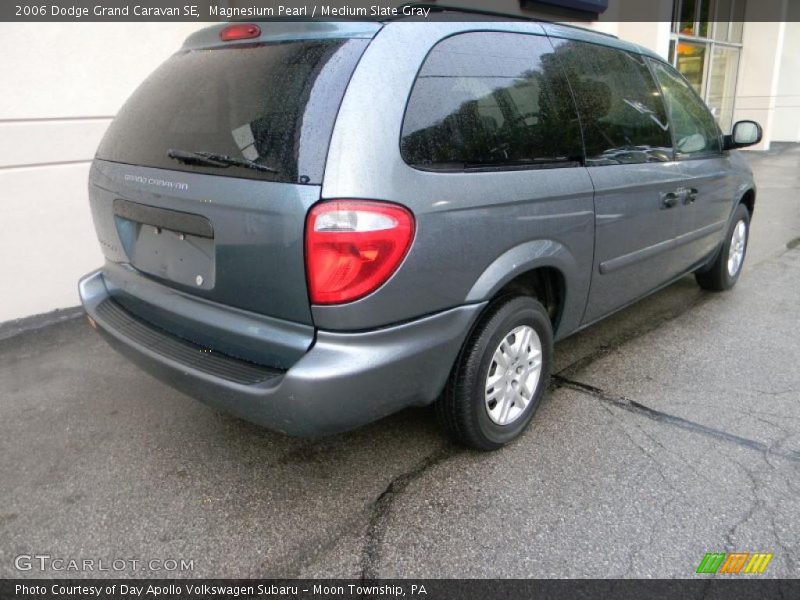 Magnesium Pearl / Medium Slate Gray 2006 Dodge Grand Caravan SE