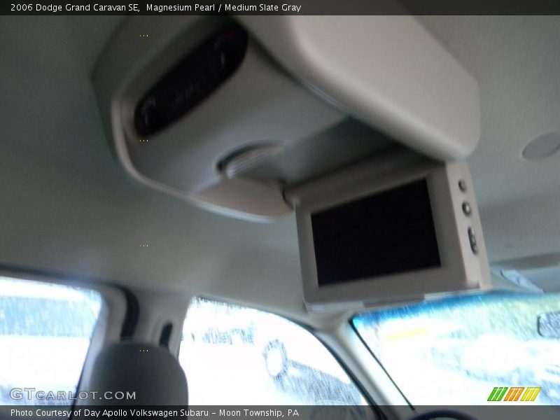 Magnesium Pearl / Medium Slate Gray 2006 Dodge Grand Caravan SE