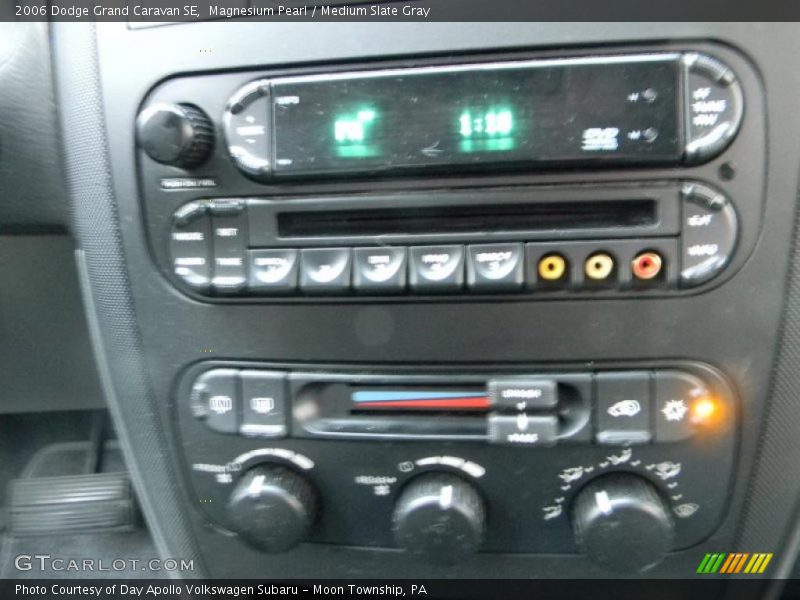 Magnesium Pearl / Medium Slate Gray 2006 Dodge Grand Caravan SE