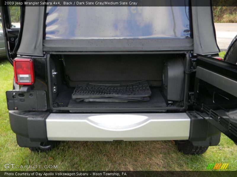 Black / Dark Slate Gray/Medium Slate Gray 2009 Jeep Wrangler Sahara 4x4