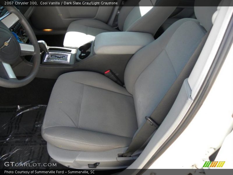 Cool Vanilla / Dark Slate Gray/Light Graystone 2007 Chrysler 300