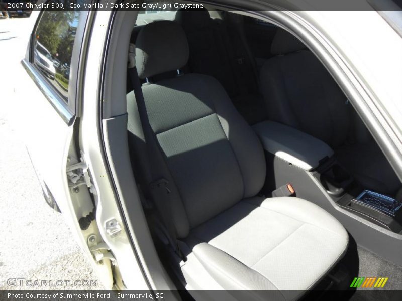 Cool Vanilla / Dark Slate Gray/Light Graystone 2007 Chrysler 300