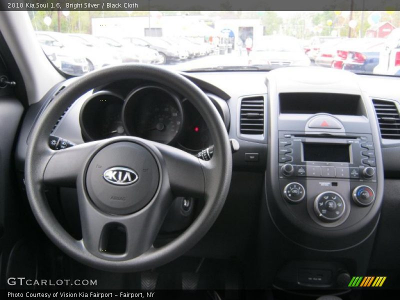 Bright Silver / Black Cloth 2010 Kia Soul 1.6