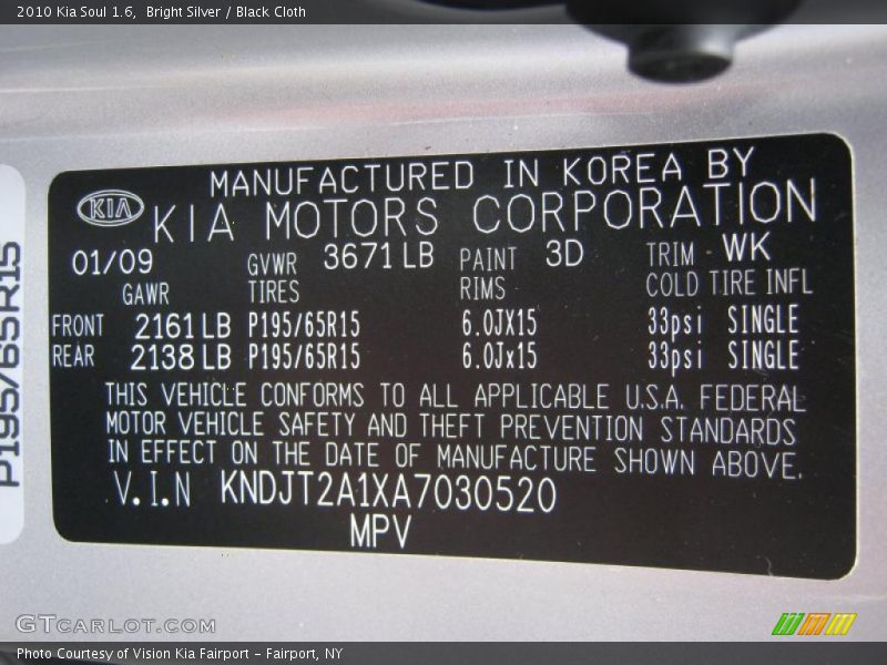 Bright Silver / Black Cloth 2010 Kia Soul 1.6