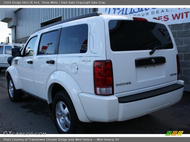Stone White / Dark Slate Gray/Light Slate Gray 2009 Dodge Nitro SE 4x4