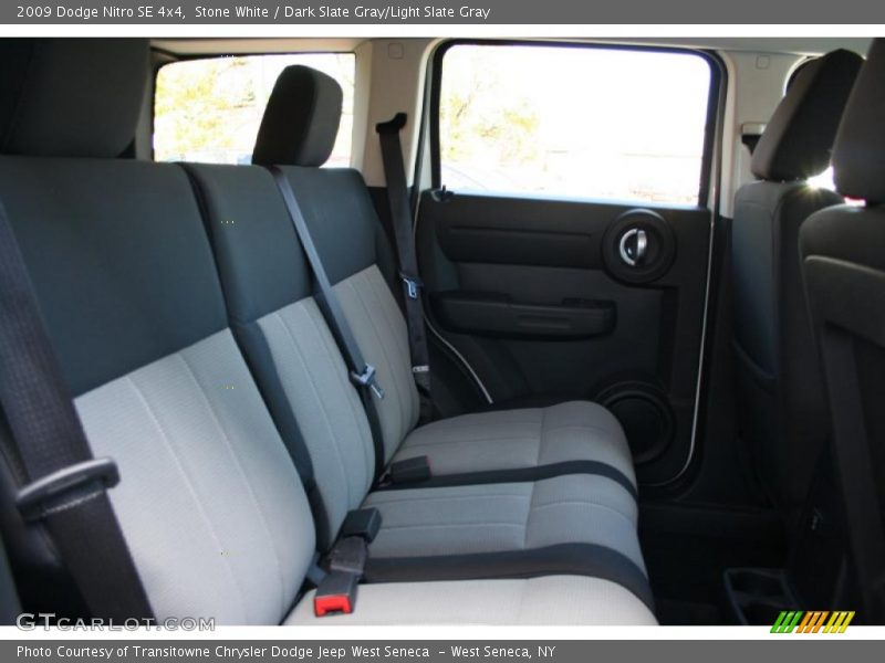 Stone White / Dark Slate Gray/Light Slate Gray 2009 Dodge Nitro SE 4x4