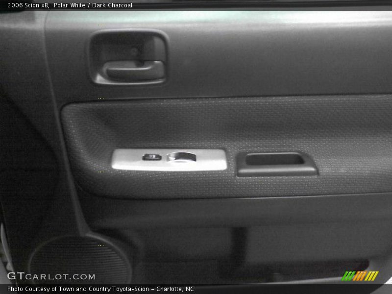 Polar White / Dark Charcoal 2006 Scion xB