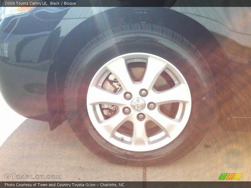 Black / Bisque 2009 Toyota Camry LE