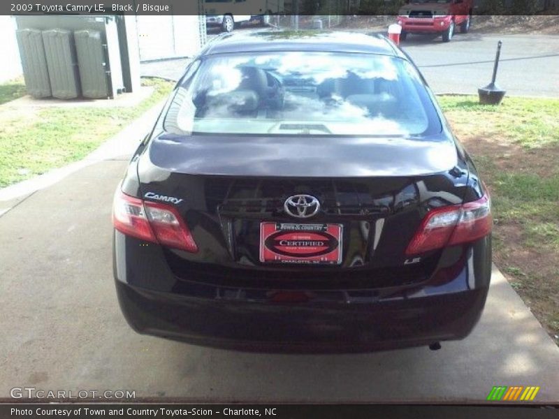 Black / Bisque 2009 Toyota Camry LE