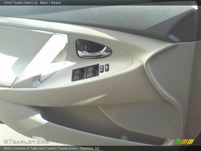Black / Bisque 2009 Toyota Camry LE
