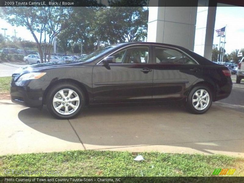 Black / Bisque 2009 Toyota Camry LE