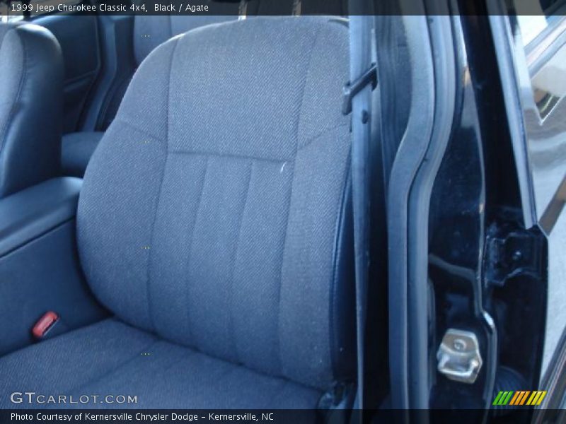 Black / Agate 1999 Jeep Cherokee Classic 4x4