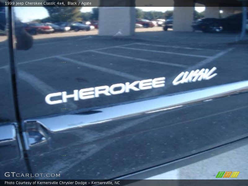 Black / Agate 1999 Jeep Cherokee Classic 4x4