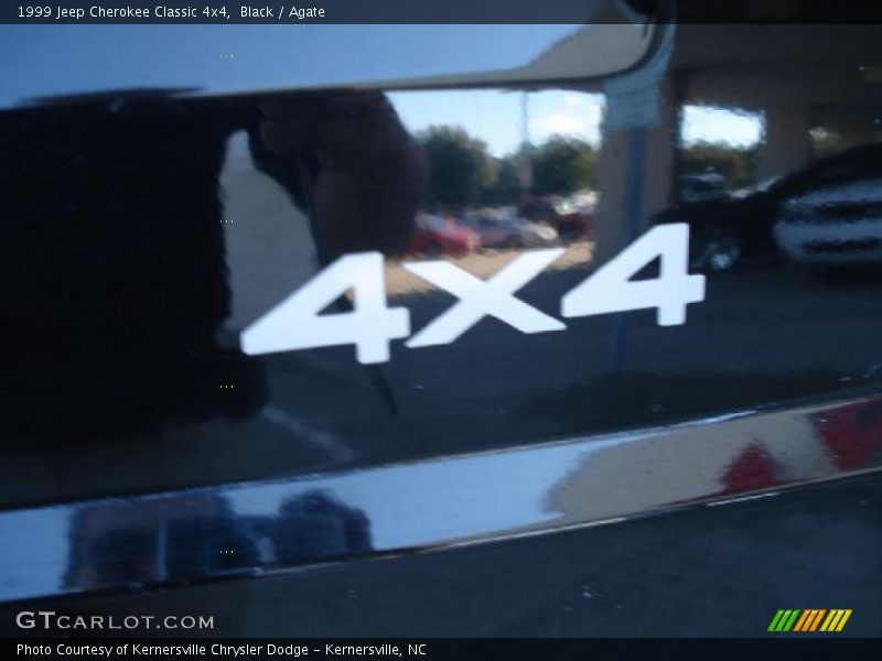 Black / Agate 1999 Jeep Cherokee Classic 4x4