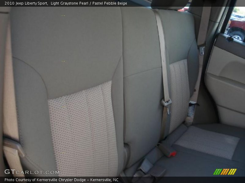 Light Graystone Pearl / Pastel Pebble Beige 2010 Jeep Liberty Sport