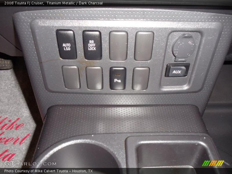 Titanium Metallic / Dark Charcoal 2008 Toyota FJ Cruiser