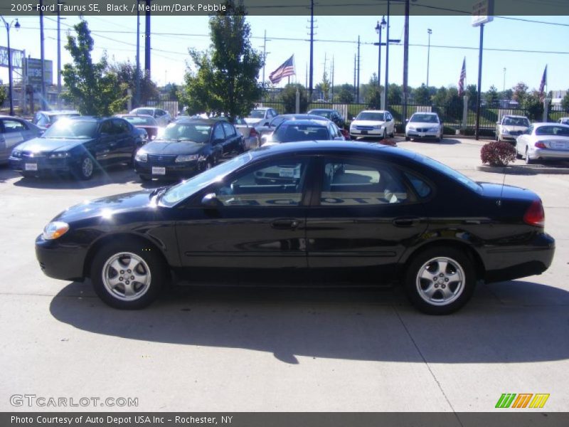 Black / Medium/Dark Pebble 2005 Ford Taurus SE