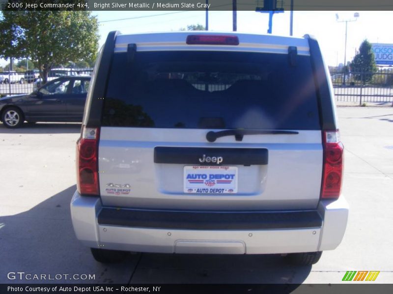Bright Silver Metallic / Medium Slate Gray 2006 Jeep Commander 4x4