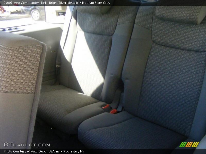 Bright Silver Metallic / Medium Slate Gray 2006 Jeep Commander 4x4