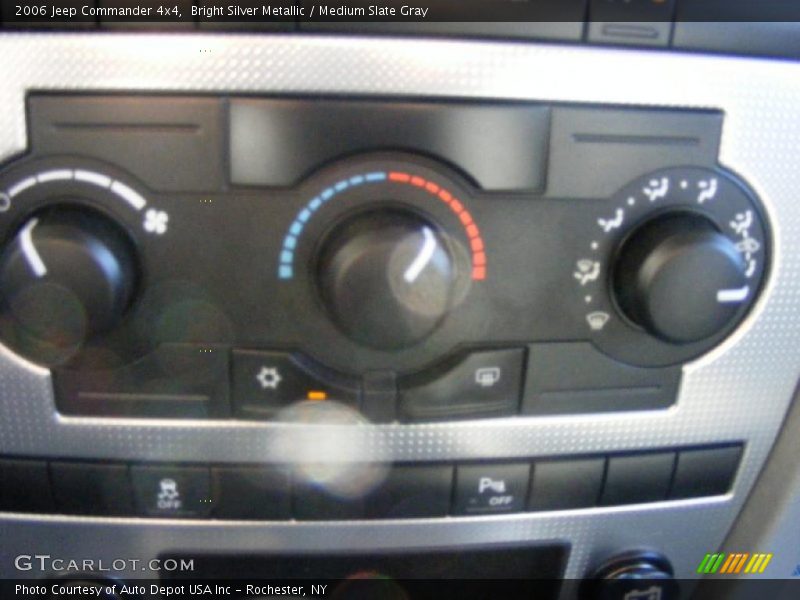 Bright Silver Metallic / Medium Slate Gray 2006 Jeep Commander 4x4