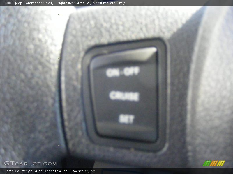 Bright Silver Metallic / Medium Slate Gray 2006 Jeep Commander 4x4