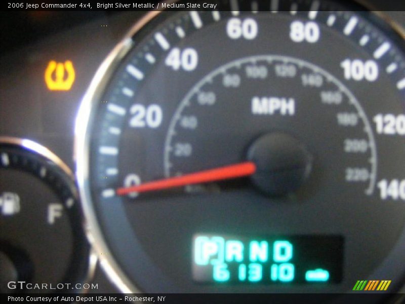 Bright Silver Metallic / Medium Slate Gray 2006 Jeep Commander 4x4