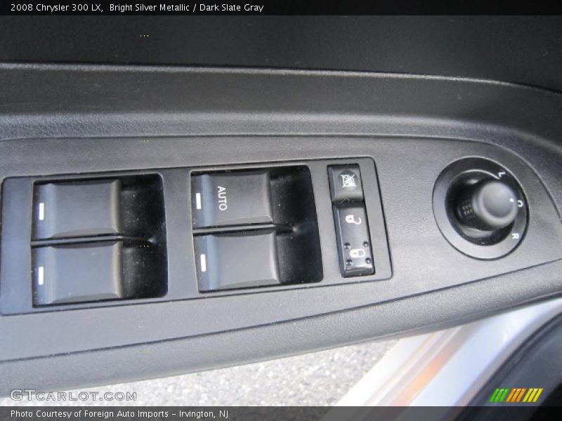 Bright Silver Metallic / Dark Slate Gray 2008 Chrysler 300 LX