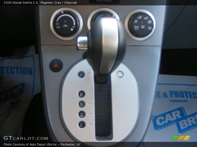 Magnetic Gray / Charcoal 2009 Nissan Sentra 2.0