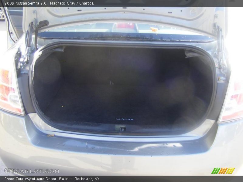 Magnetic Gray / Charcoal 2009 Nissan Sentra 2.0