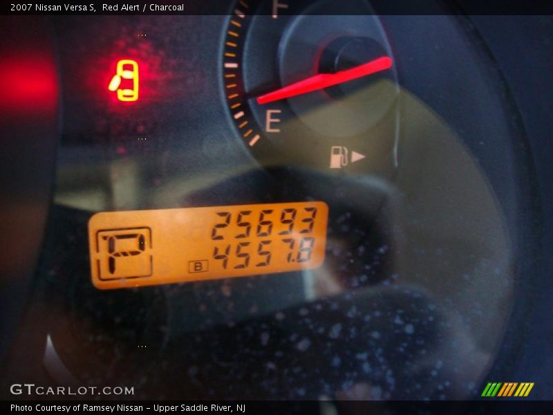 Red Alert / Charcoal 2007 Nissan Versa S