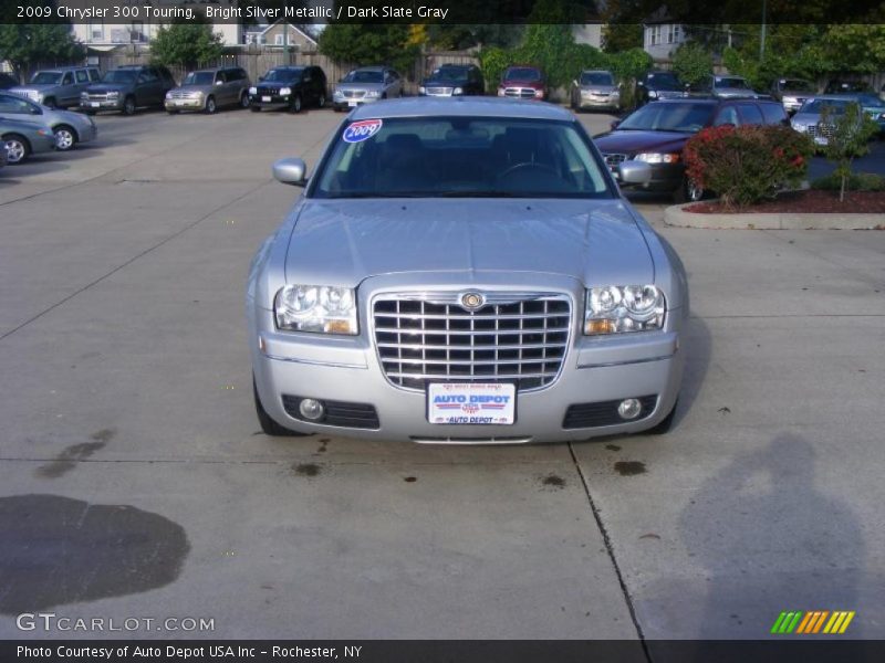 Bright Silver Metallic / Dark Slate Gray 2009 Chrysler 300 Touring