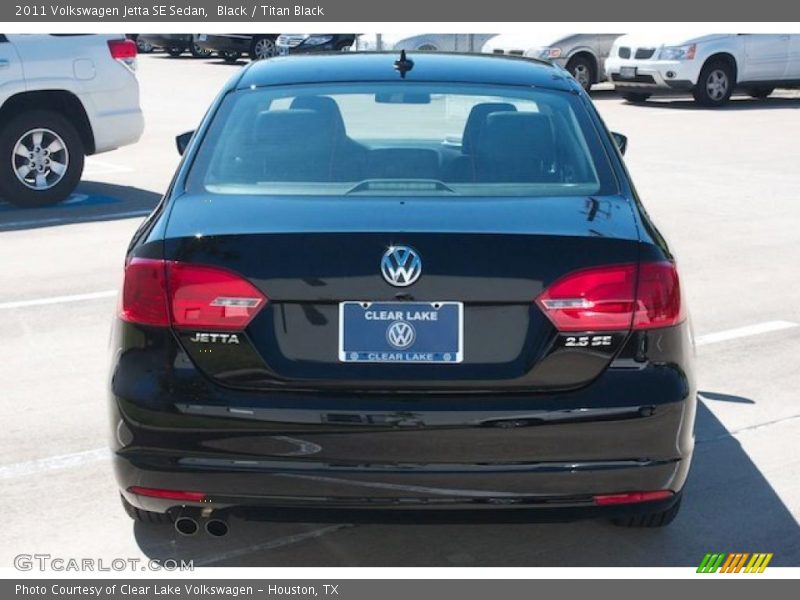 Black / Titan Black 2011 Volkswagen Jetta SE Sedan