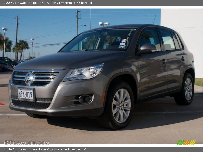 Alpine Grey Metallic / Charcoal 2009 Volkswagen Tiguan S