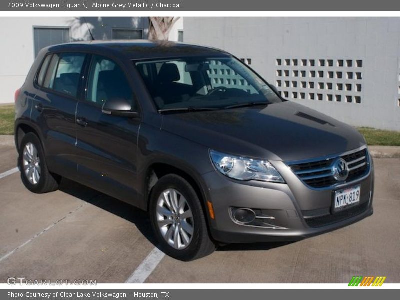 Alpine Grey Metallic / Charcoal 2009 Volkswagen Tiguan S
