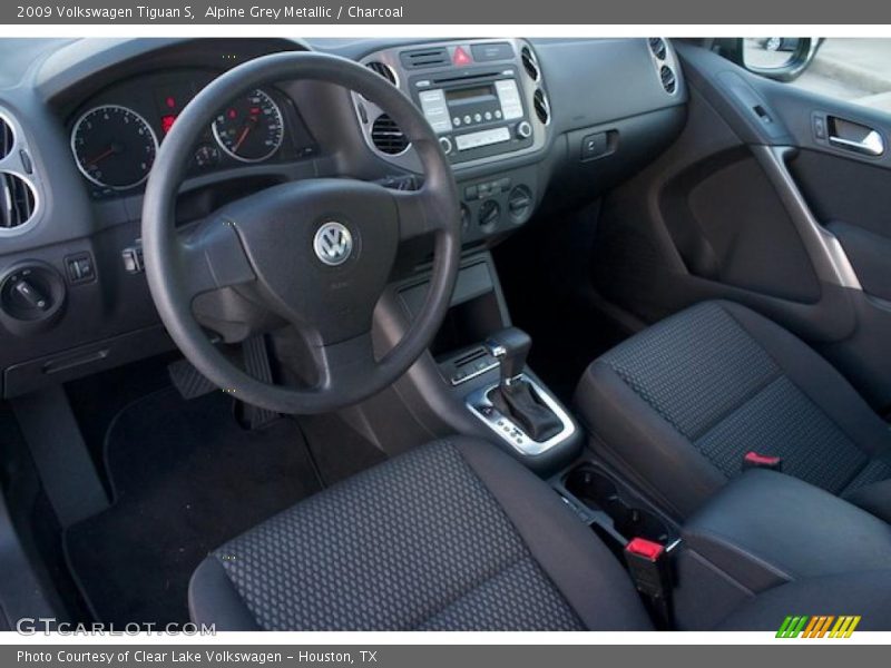 Alpine Grey Metallic / Charcoal 2009 Volkswagen Tiguan S