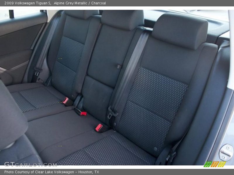 Alpine Grey Metallic / Charcoal 2009 Volkswagen Tiguan S